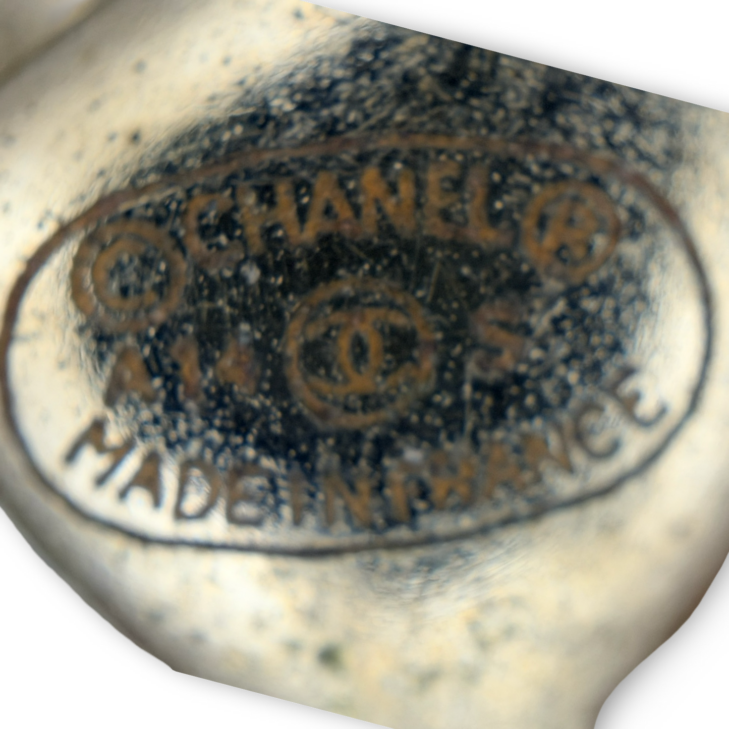 Chanel CC Pearl Logo Necklace - GHW / Pearl