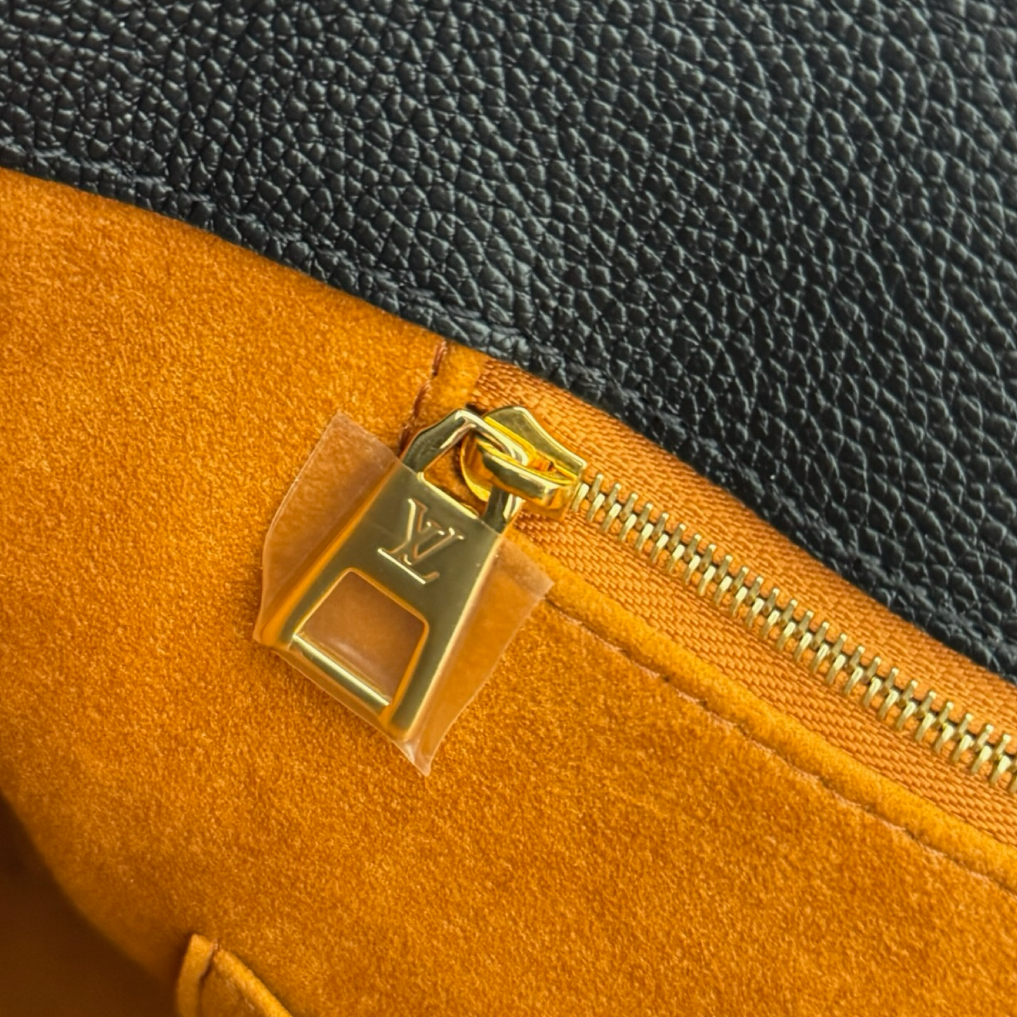 Louis Vuitton Monogram Empreinte GM Onthego - SHW / Black