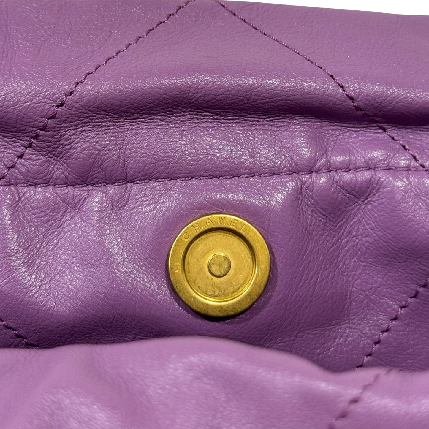 Chanel Quilte Shinny Lambskin Medium 22Bag - GHW / Purple