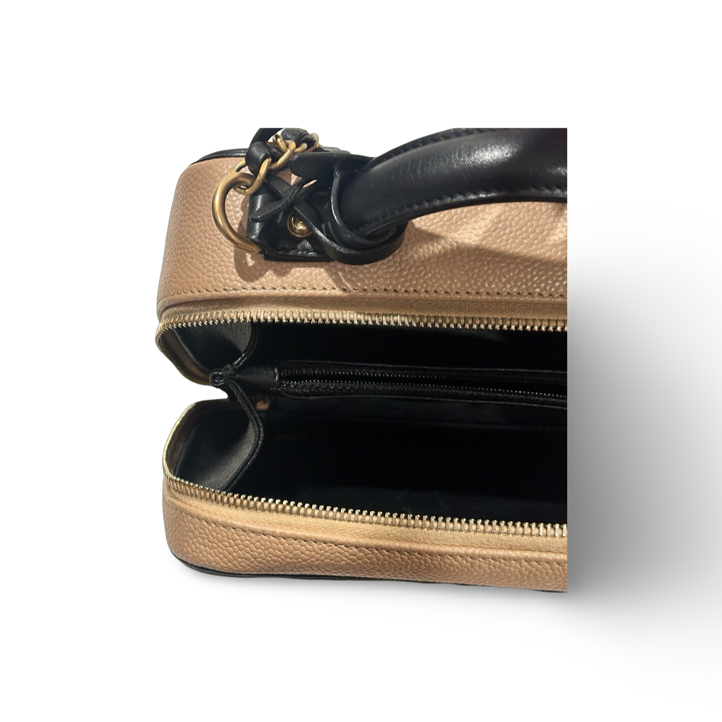 Chanel Classic Caviar Medium Vanity Case