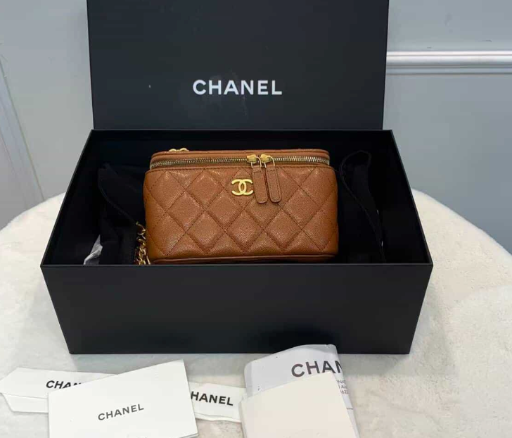 Chanel Quilted Caviar Long Vanity Box - GHW / Carmel