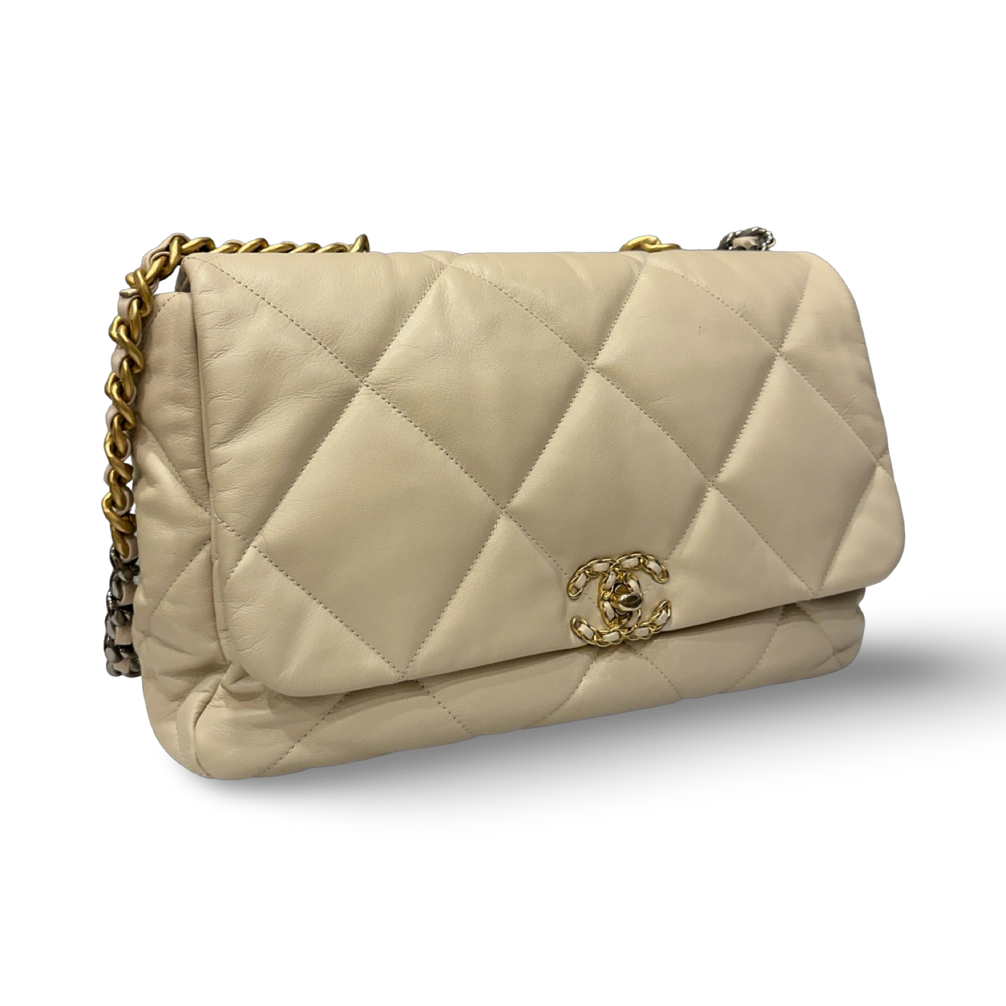 Chanel Quilted Lambskin Maxi 19 bag Bag - GHW / Beige