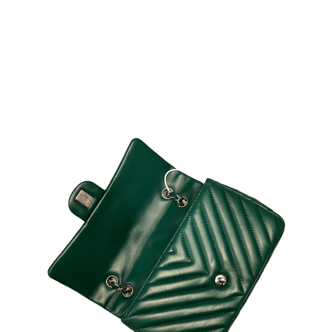Chanl Chevron Calfskin Medium Rectangular Amazon Green Single Flap