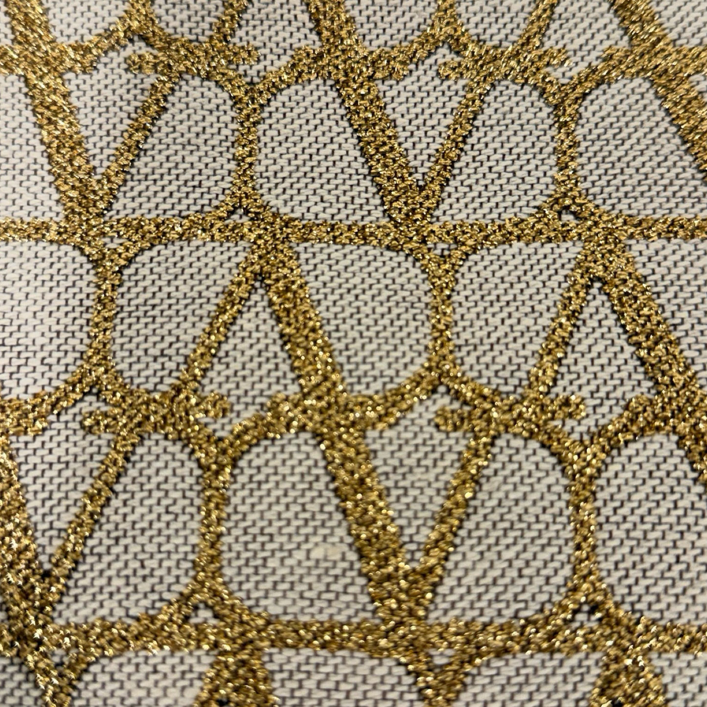 Valentino Logo Clutch - GHW / Gold