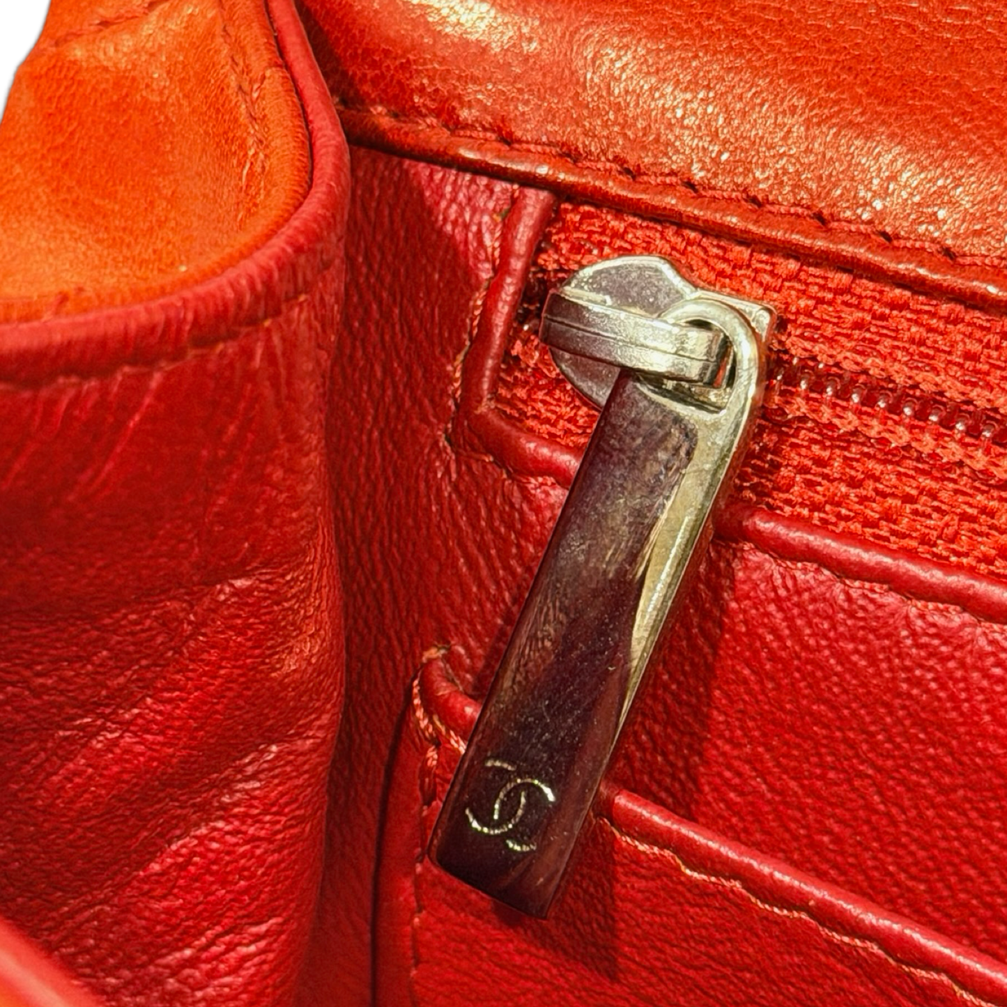 Chanel Quileted Lambskin Jumbo Single Flap - GHW / Red