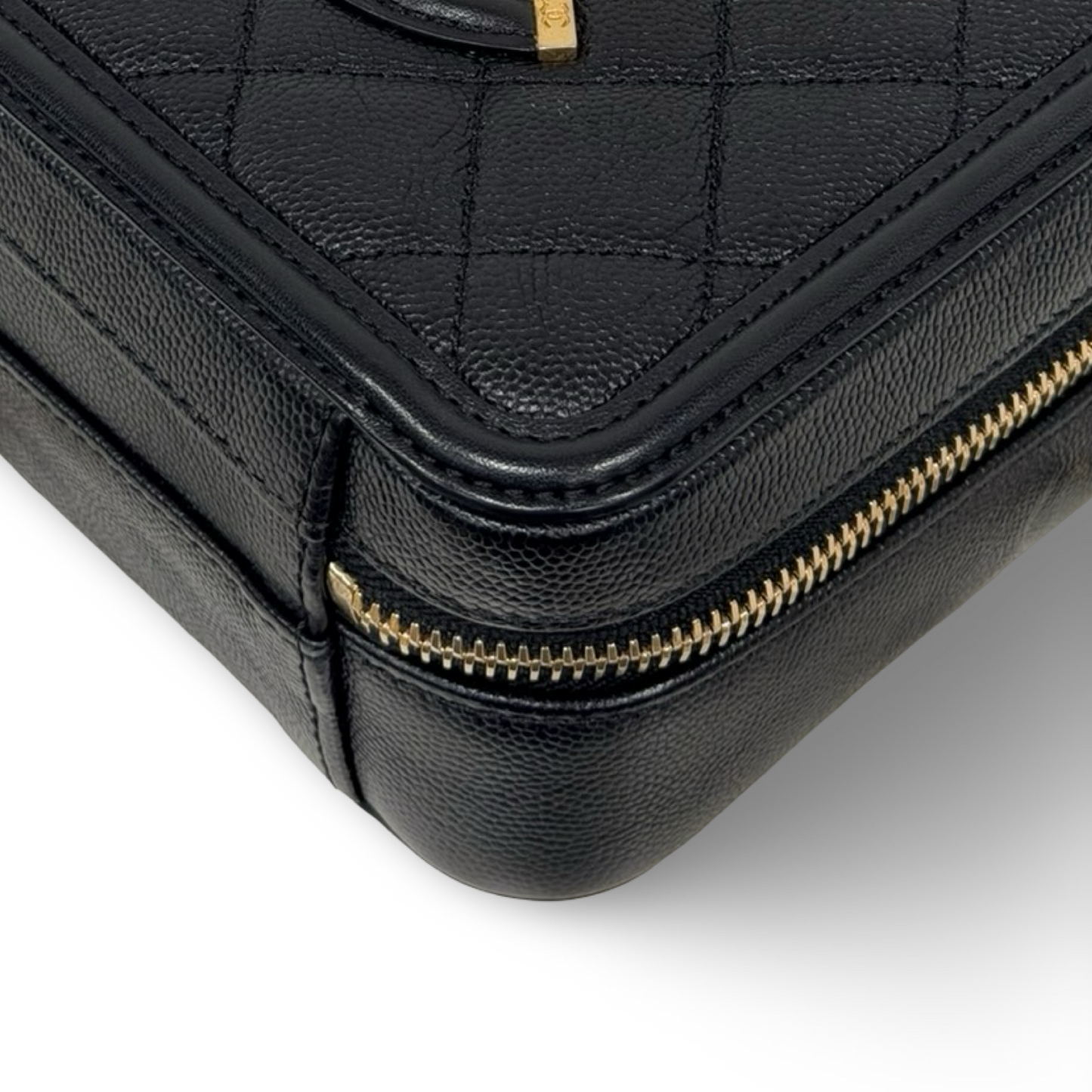 Chanel Quitled Caviar Small Vanity Case - GHW / Black