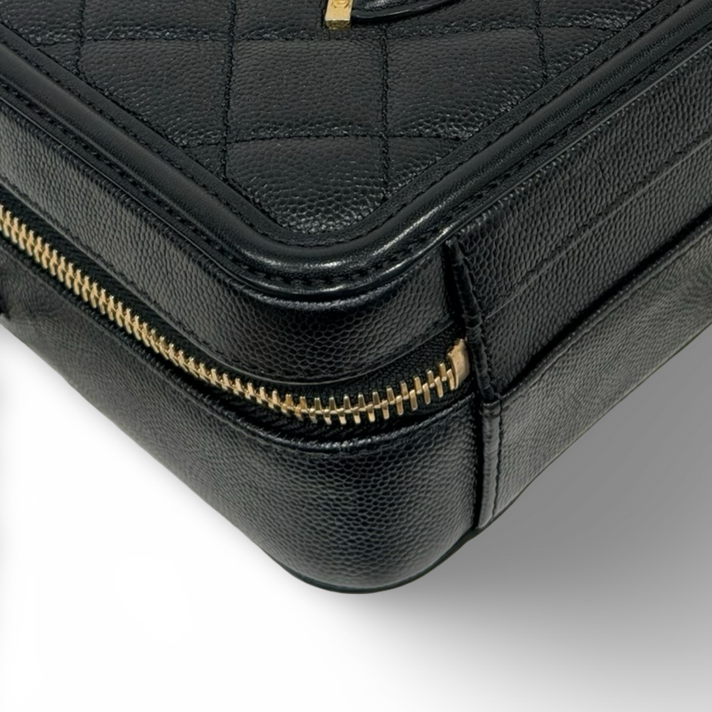 Chanel Quitled Caviar Small Vanity Case - GHW / Black
