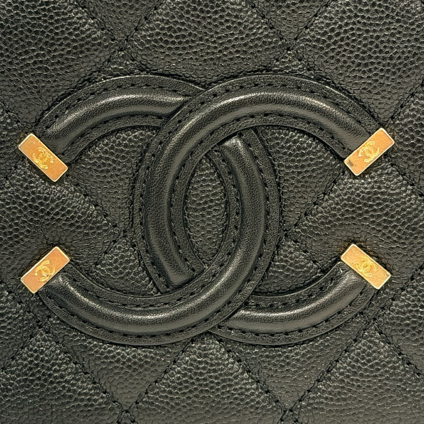 Chanel Quitled Caviar Small Vanity Case - GHW / Black