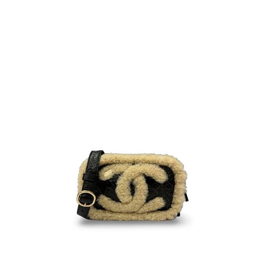 Chanel 羊絨皮革泰迪相機包 – 黑色 / 米色