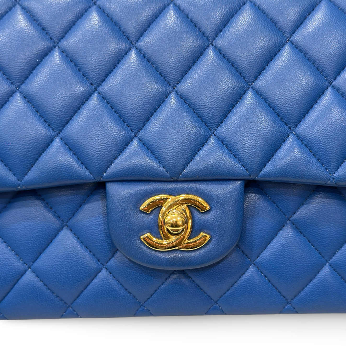 Chanel Classic Lambskin Medium Double Flap - GHW / Blue