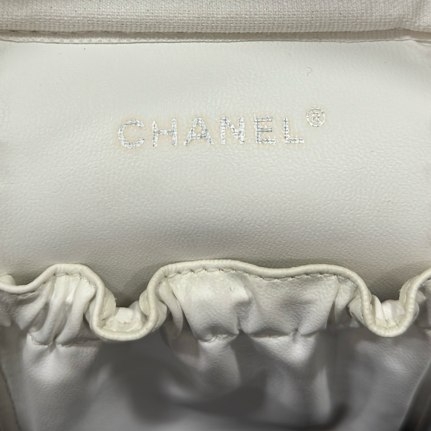 Chanel Vintage Caviar Vaint Case - GHW / Light Pink