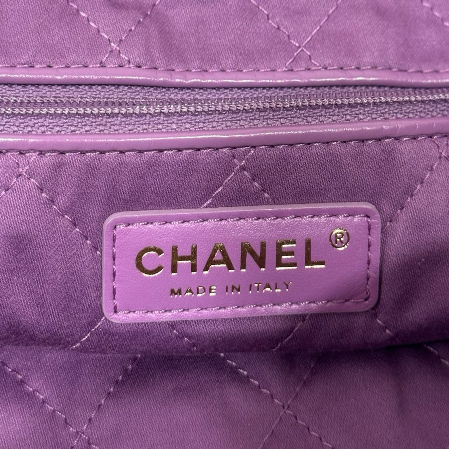Chanel Quilte Shinny Lambskin Medium 22Bag - GHW / Purple