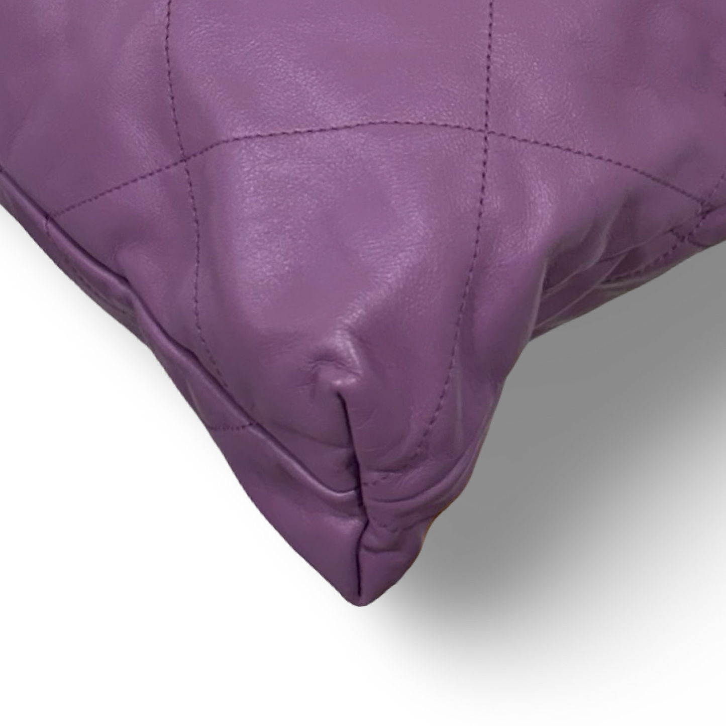 Chanel Quilte Shinny Lambskin Medium 22Bag - GHW / Purple
