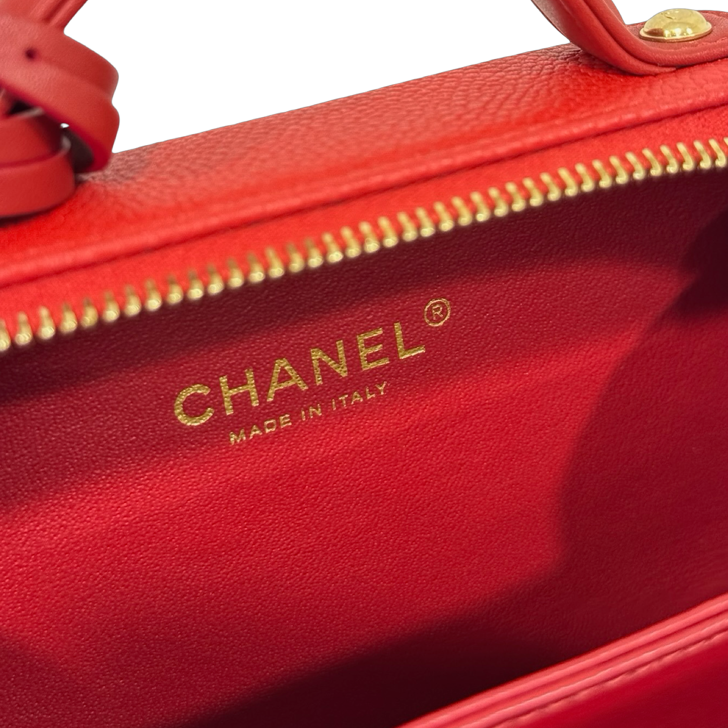 Chanel Quilted Caviar Small Vanity Case - GHW / Red