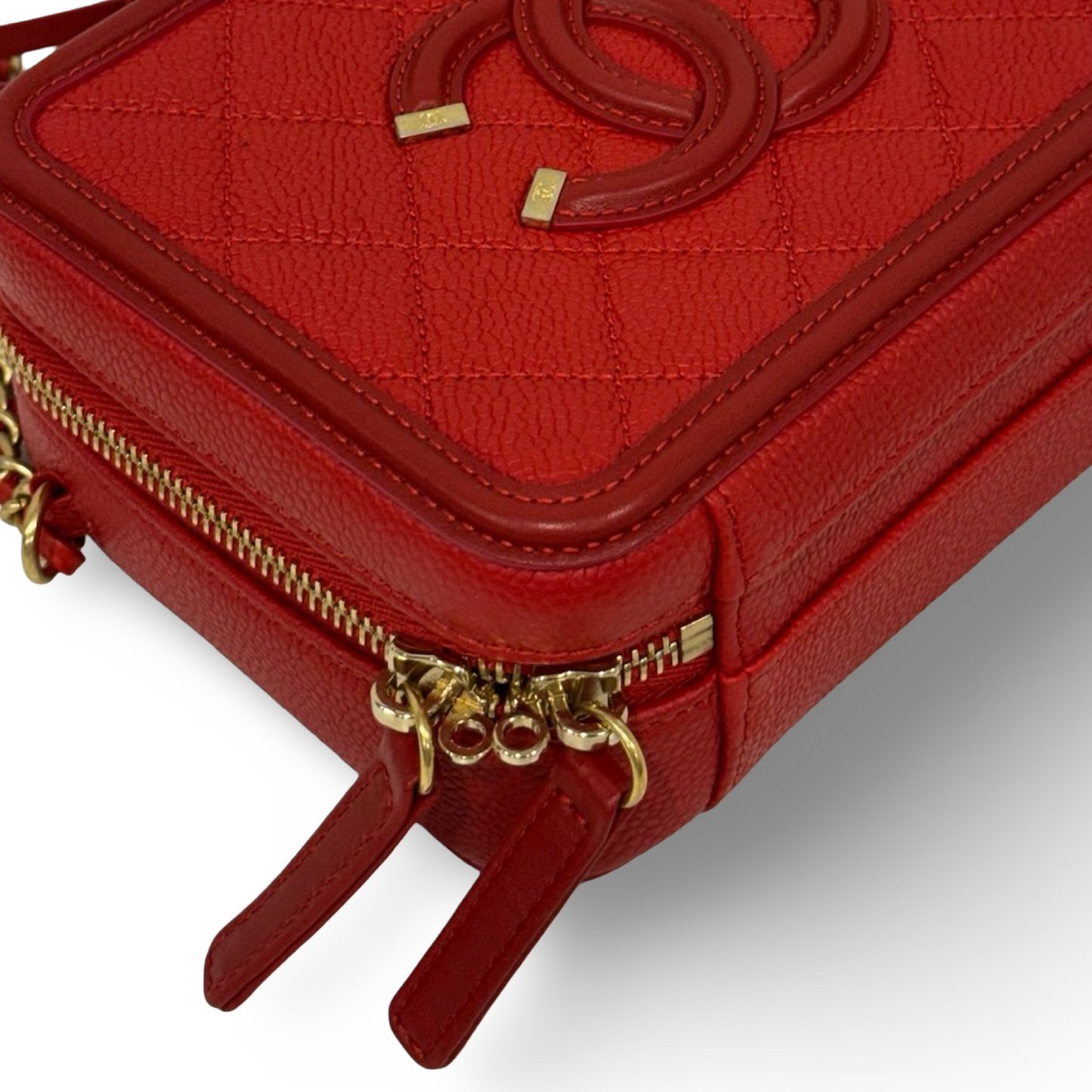 Chanel Quilted Caviar Small Vanity Case - GHW / Red