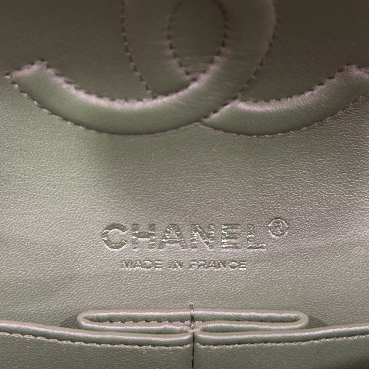 Chanel Quilted Lambskin Medium Iridescent Double Flap - SHW/ Sliver
