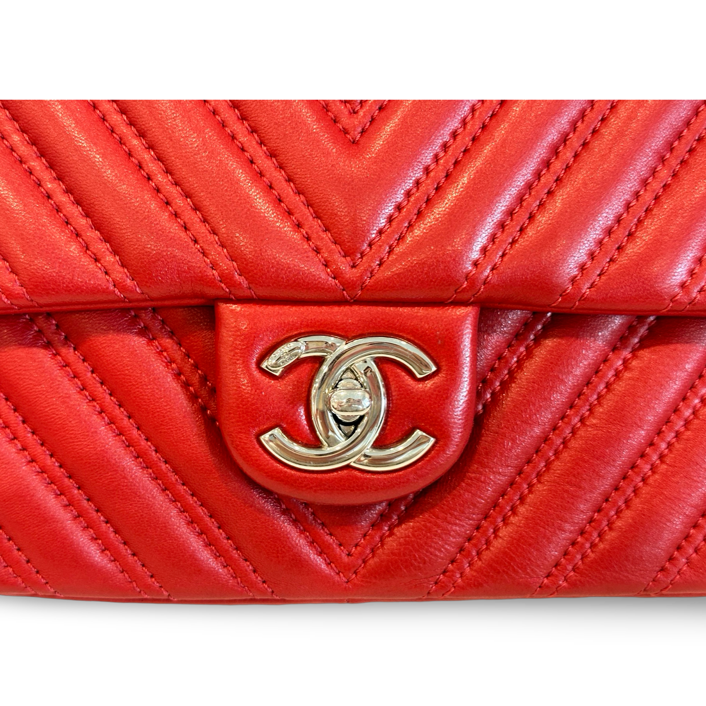 Chanel Chevron Lambskin Small Single Flap Red