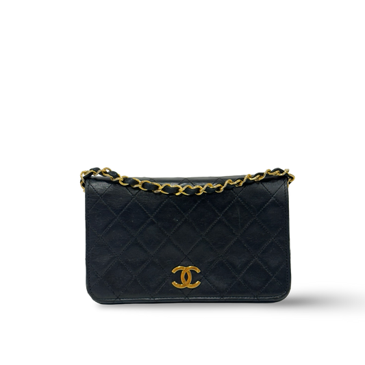 Chanel Vintage Quilted Lambskin WOC - GHW / Black