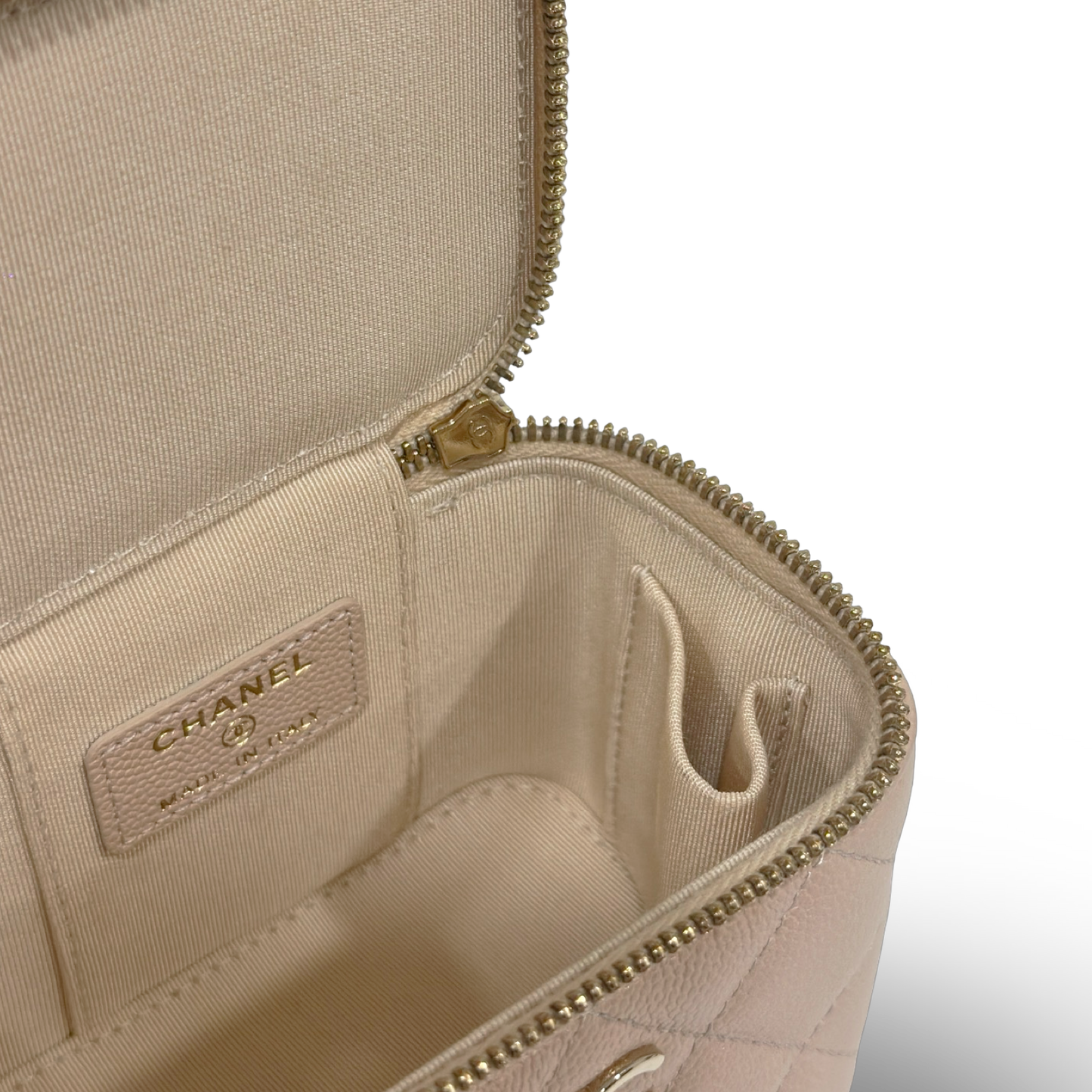 Chanel Quilted Caviar Pearl On Top Mini Vanity Case With Chain - GHW / Beige