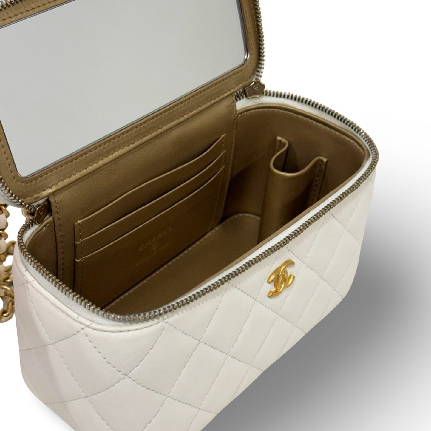 Chanel Quiled Lambskin Pearl Crush Vanity Case - GHW / White