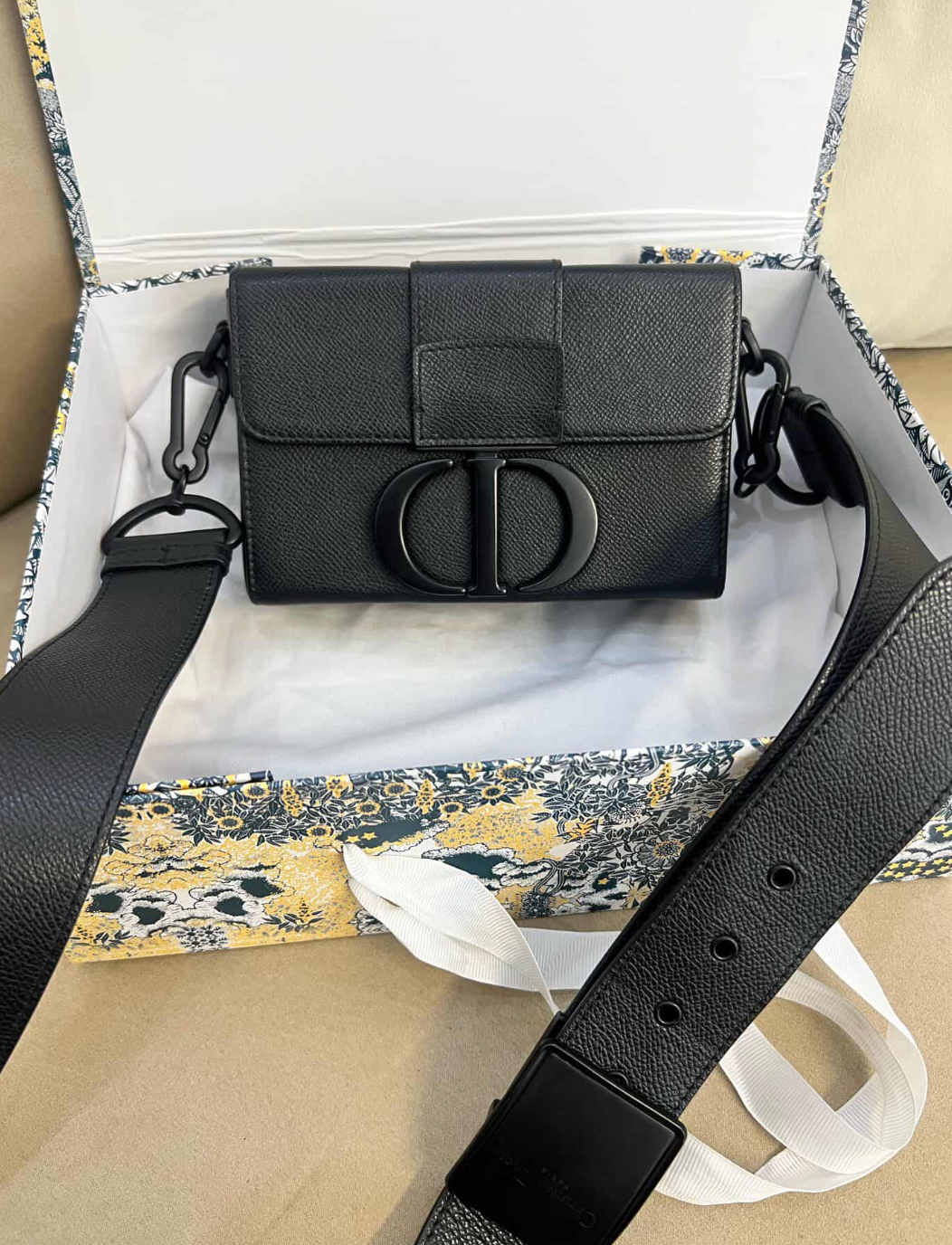 Dior Calfskin Ultra Matte 30 Montaigne Box Soulder Bag - Black Metal / Black