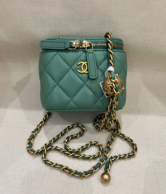 Chanel Quilted Lambskin Mini Pearl Crush Vanity Case - GHW / Green