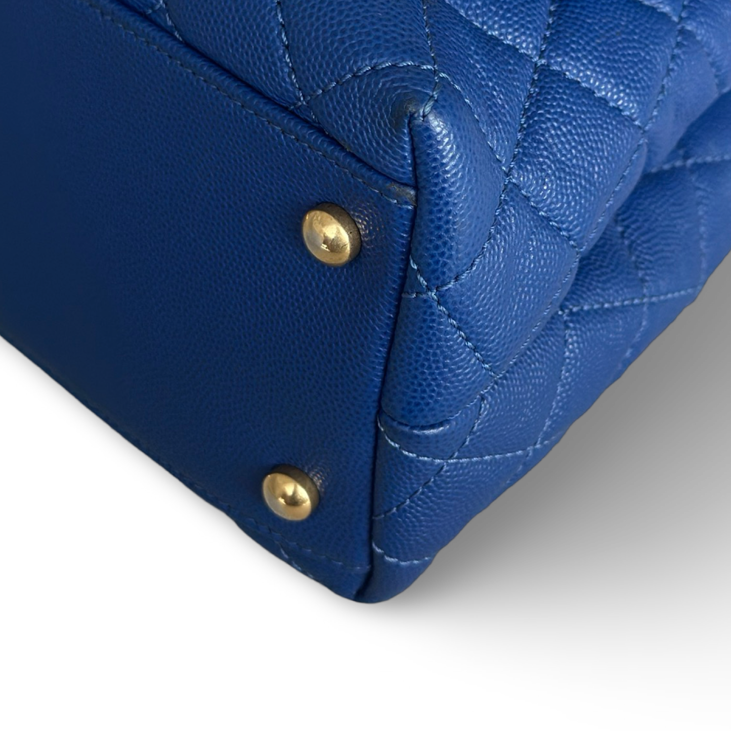 Chanel Classic Caviar Medium Coco Handle - GHW / Royal Blue