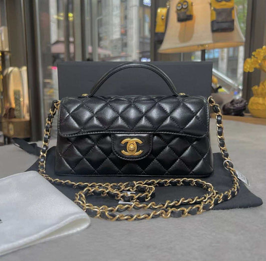 Chanel 25p Quilted Shiny Lambskin Top Handle Flap Bag /GHW /Black