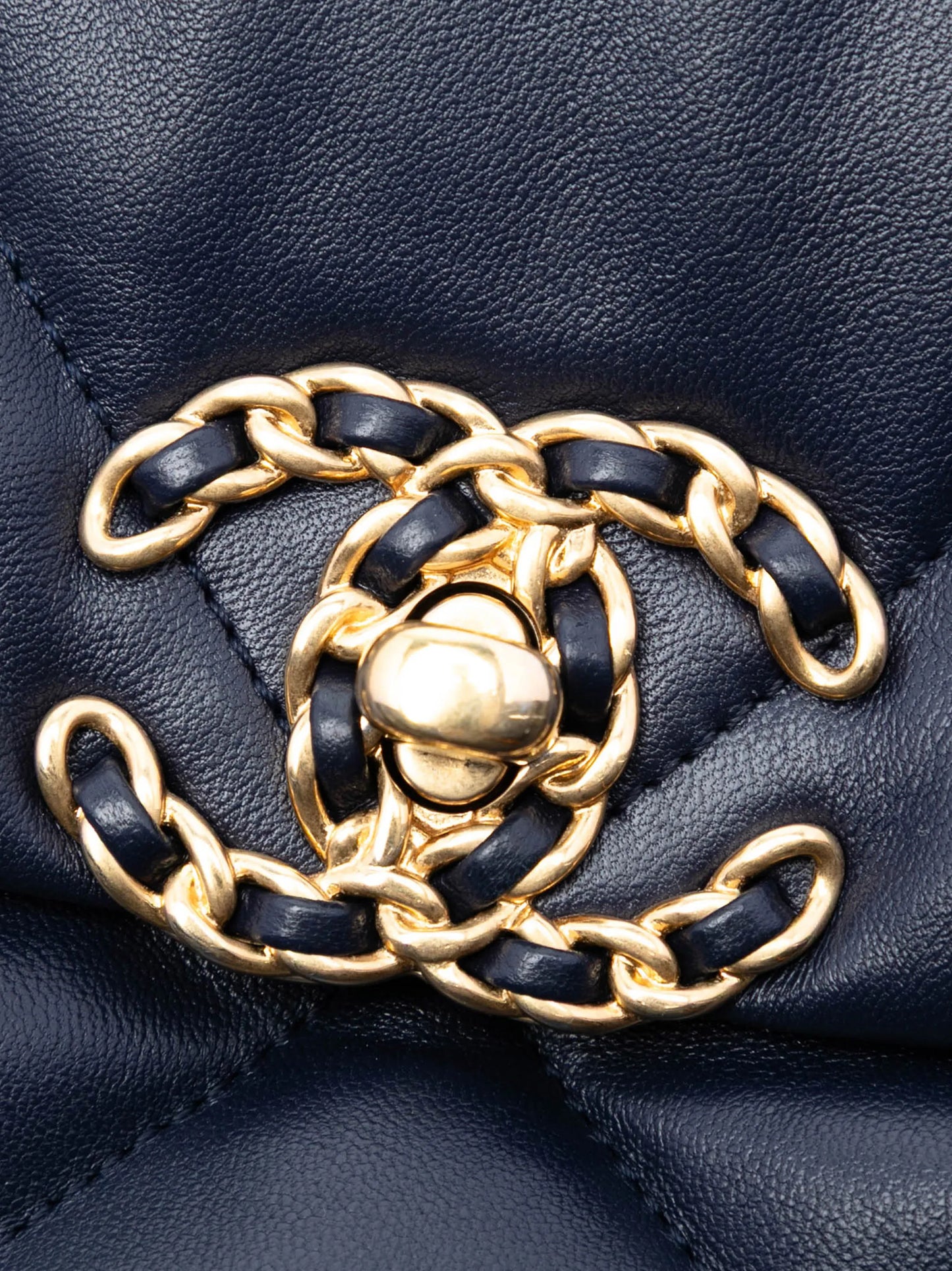 Chanel Quilted Calfskin Medium 19 Bag - GHW / Navy