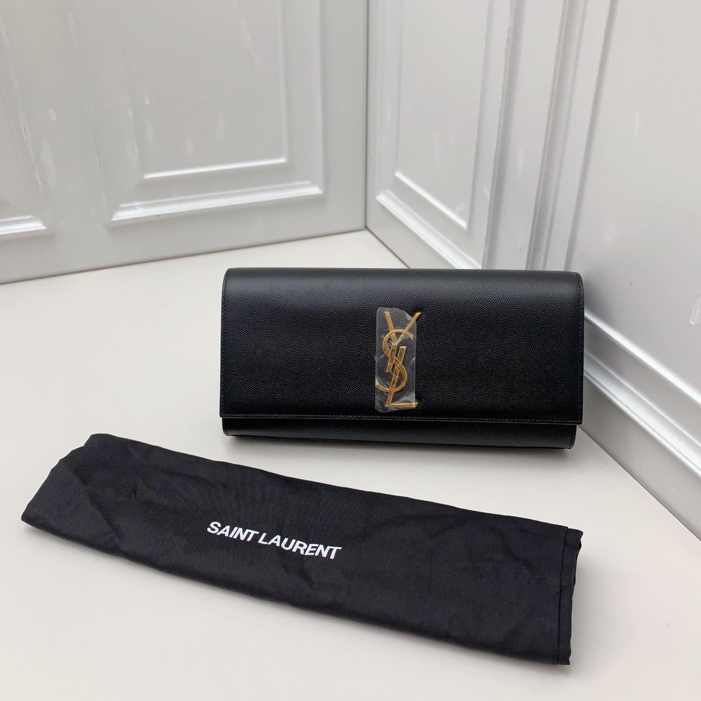 Saint Laurent Grain De Poudre Monogram Cassandre Clutch - GHW/ Black