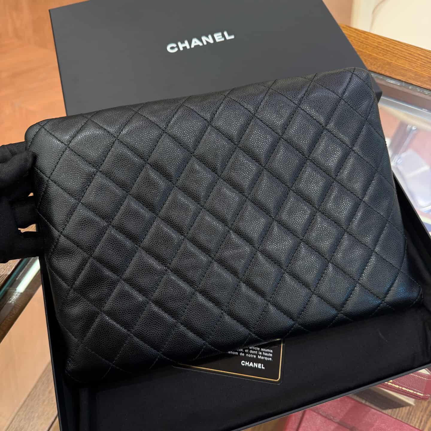 Chanel Quilted Caviar CC Flap Clutch - SHW / Black
