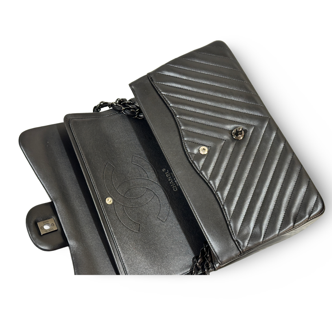 Chanel Chevron Lambskin Jumbo So Black Double Flap Black