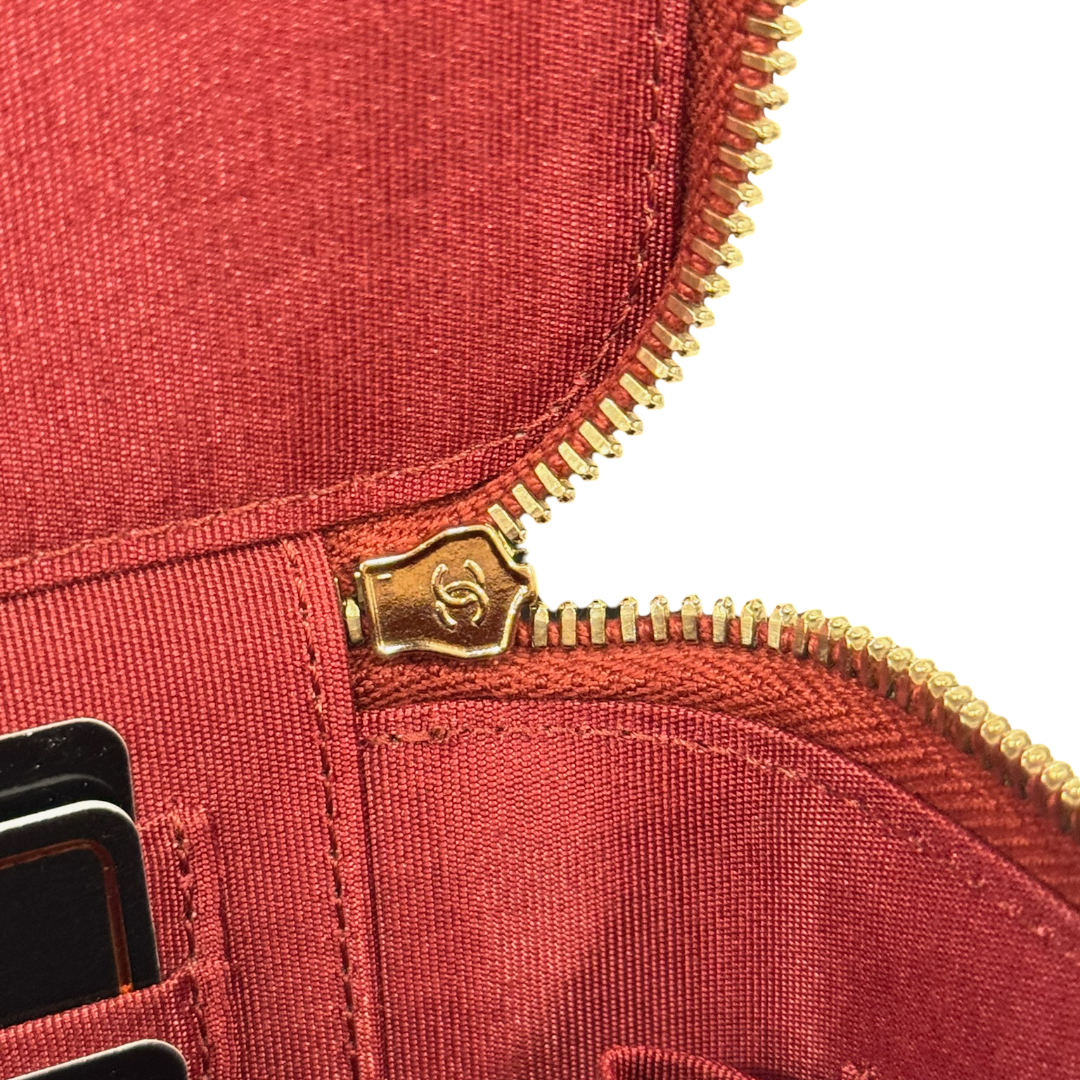 Chanel Quilted Lambskin Small Top Handle Vanity Case - GHW / Burgundy