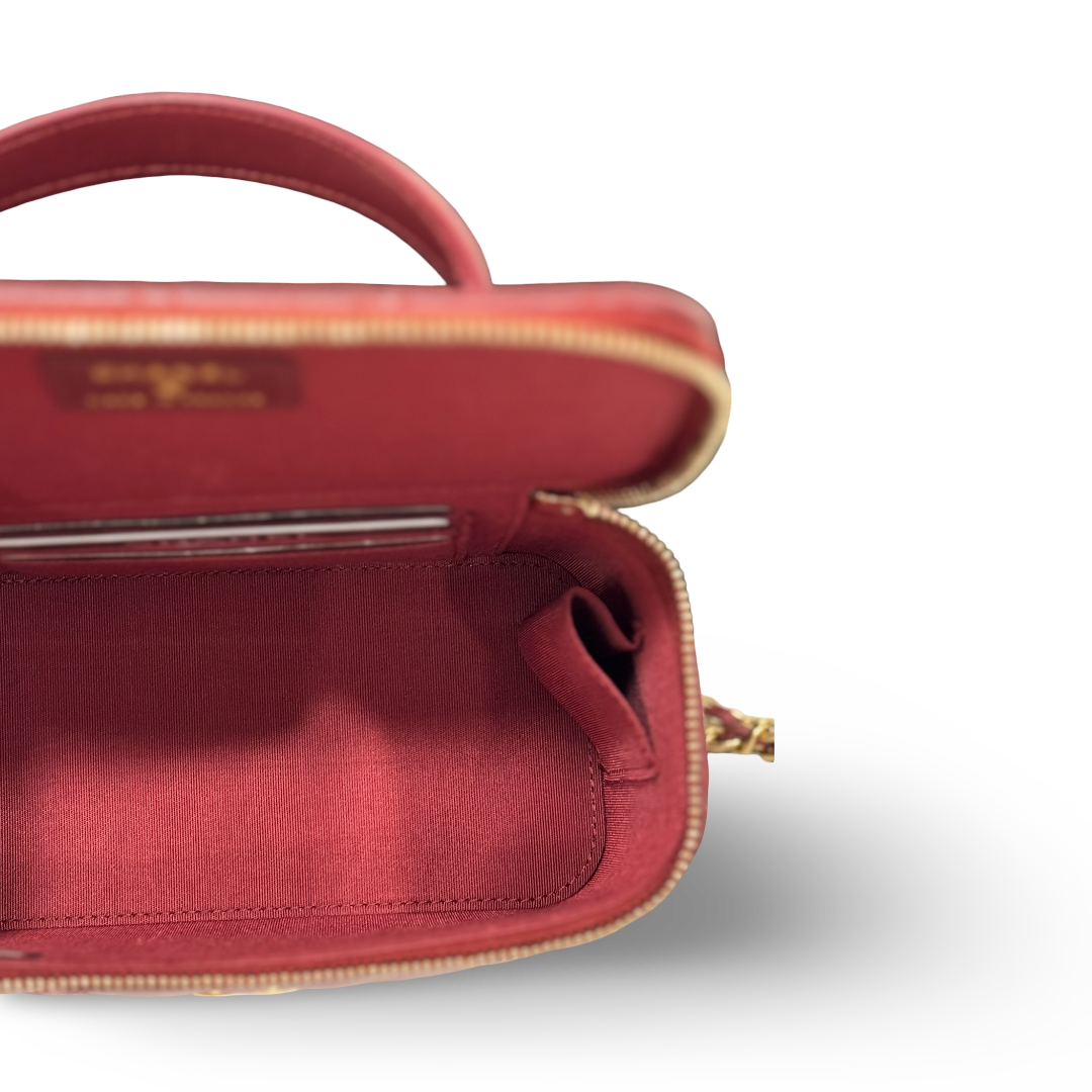 Chanel Quilted Lambskin Small Top Handle Vanity Case - GHW / Burgundy