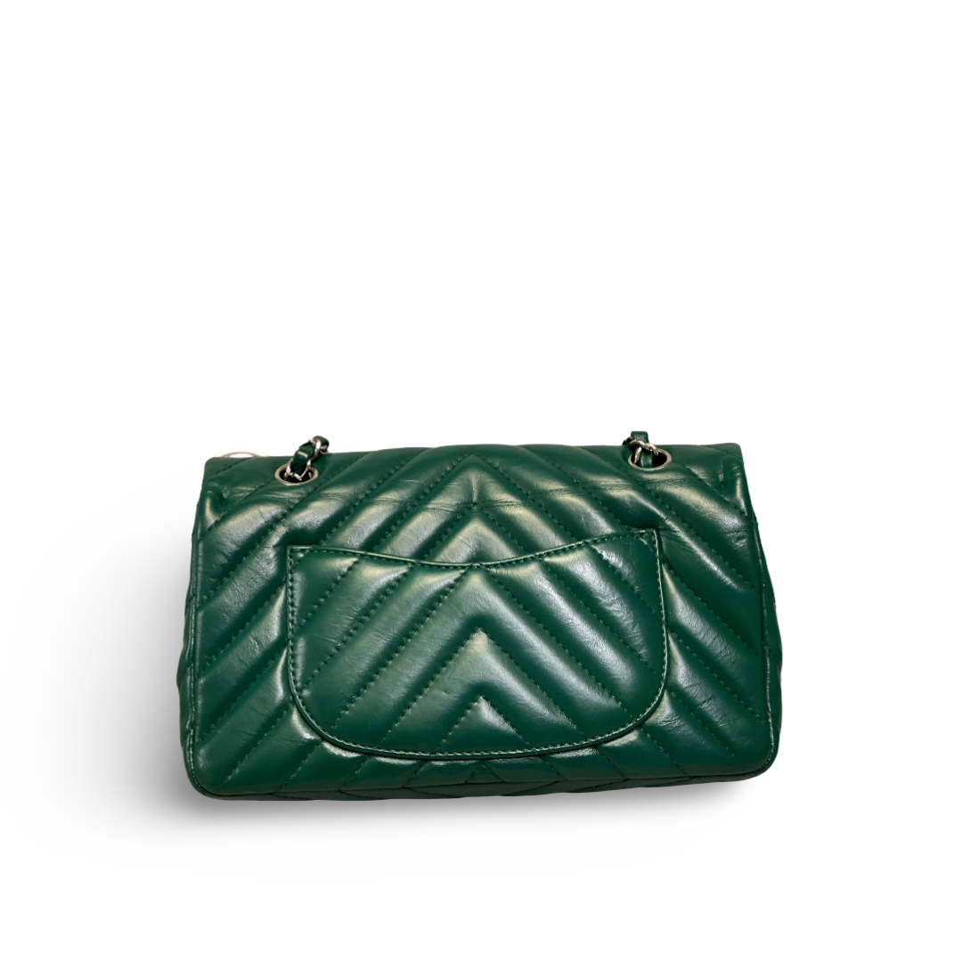 Chanl Chevron Calfskin Medium Rectangular Amazon Green Single Flap