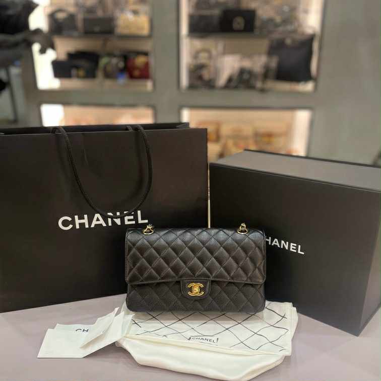 Chanel Quilted Caviar Medium Double Flap - GHW / Black