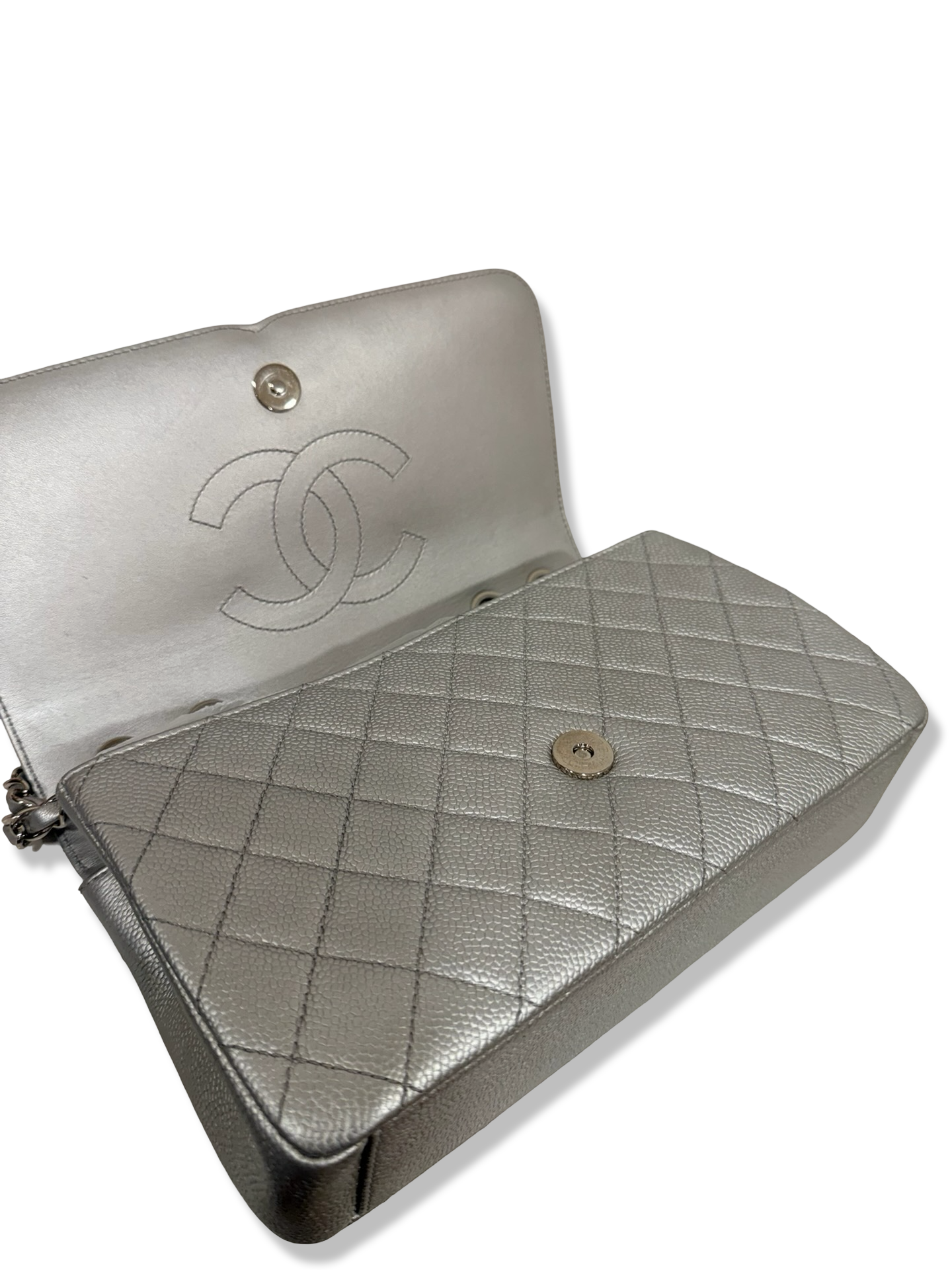 Chanel Quilted Caviar Medium CC Filigree Single Flap - SHW / Sliver