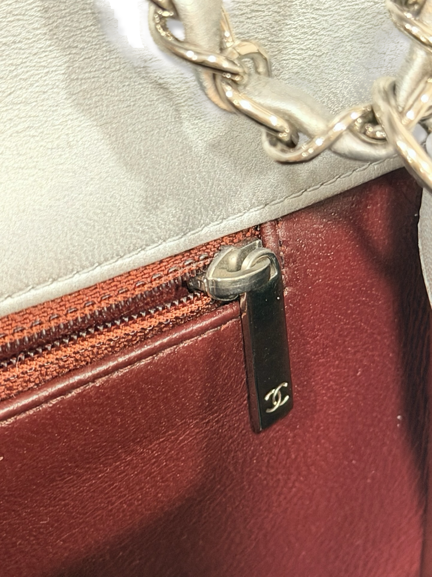 Chanel Quilted Caviar Medium CC Filigree Single Flap - SHW / Sliver