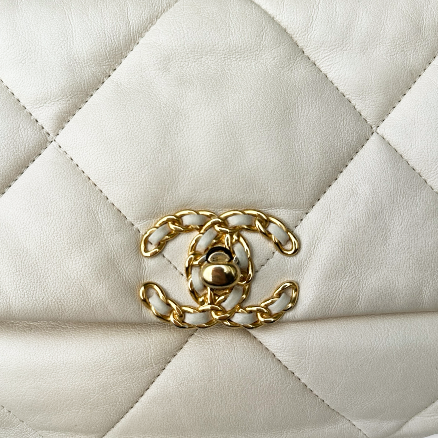 Chanel Goatskin Quilted Medium 19 Flap Bag - GHW / Beige