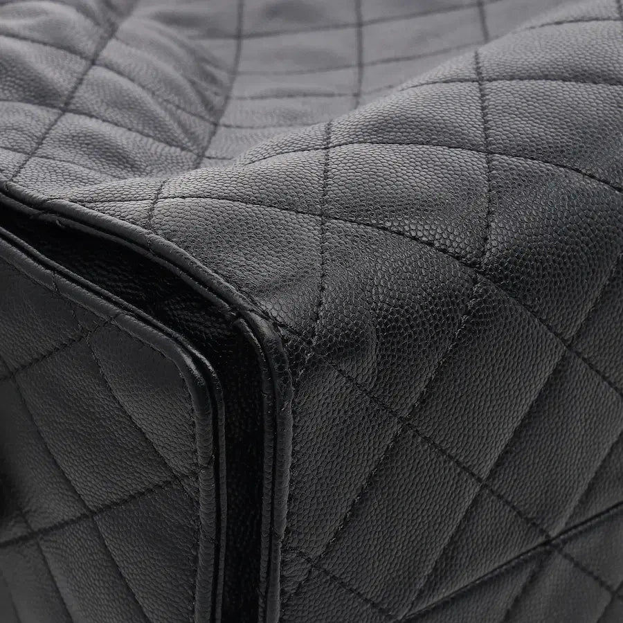 Chanel Quilted Caviar Medium 25Bag - GHW/ Black